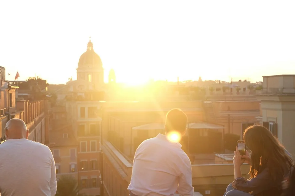 Roaming in Europe: What Your Plan Really Covers and Where Free Service Ends
