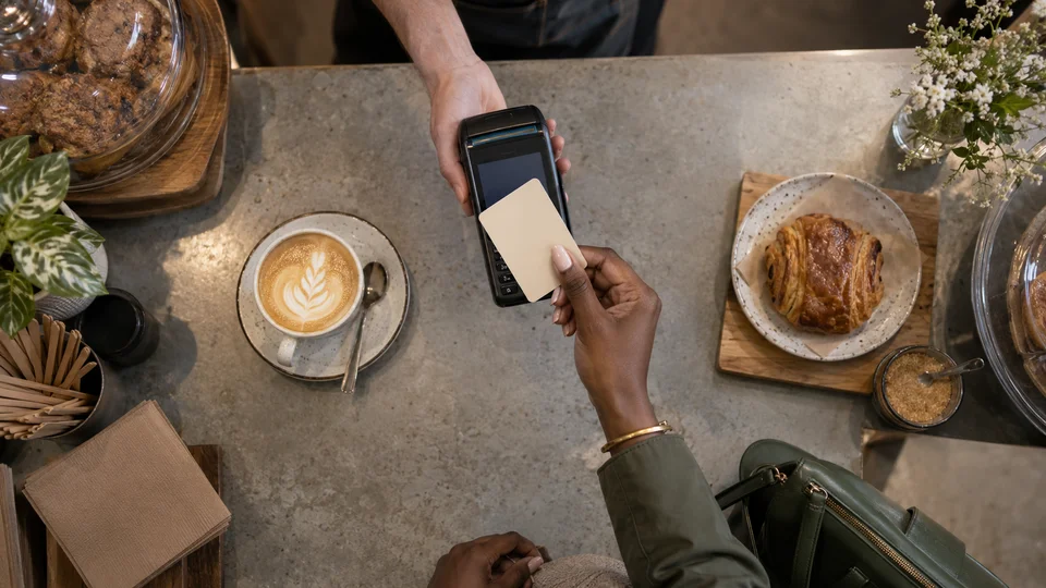 Online Banking for a Digital Nomad: How to Choose